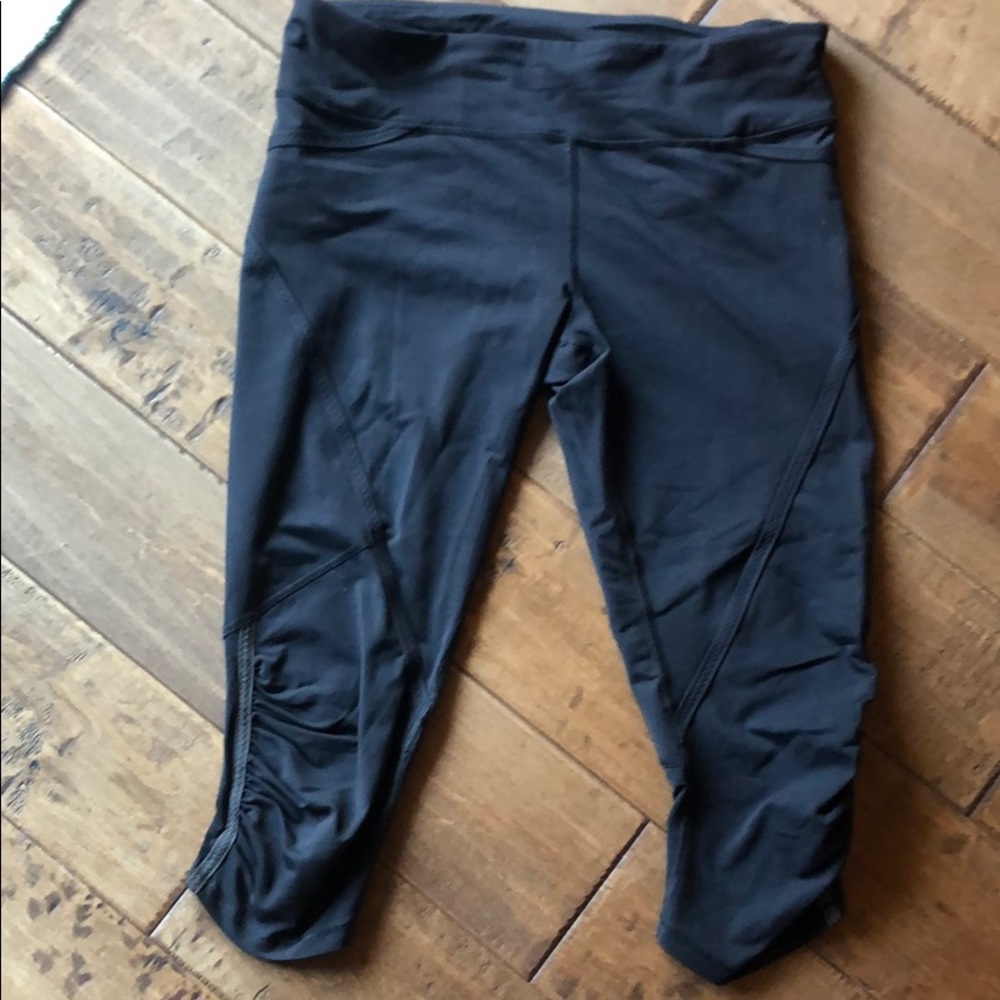 Lululemon crop leggings